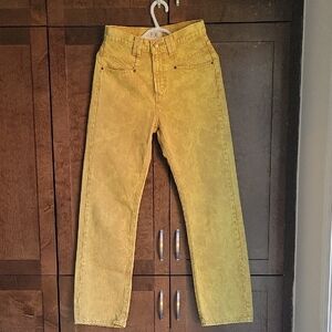 NWOT BDG Yellow Straight Leg Women's Jeans